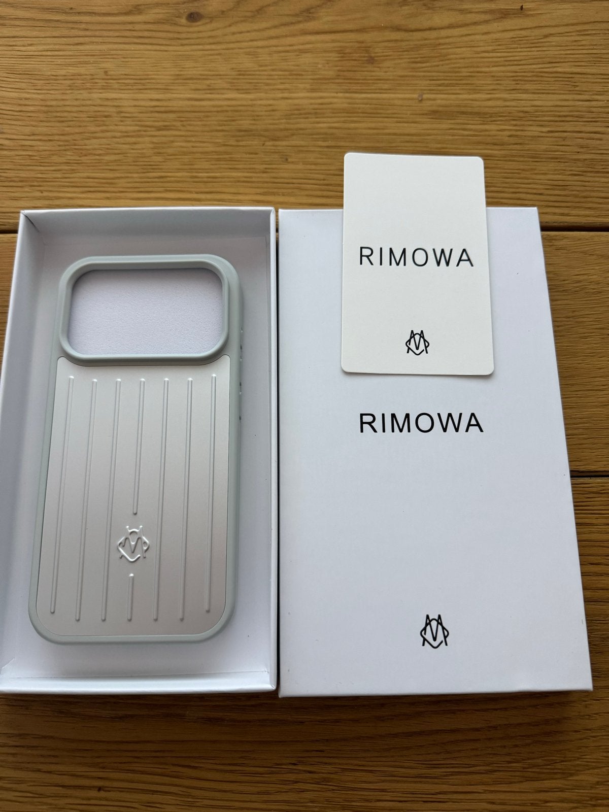 Rimowa iPhone 17 Pro Hoesje, Telecommunicatie, IPhone 17, Verzenden, Nieuw, Hoesje of Tasje