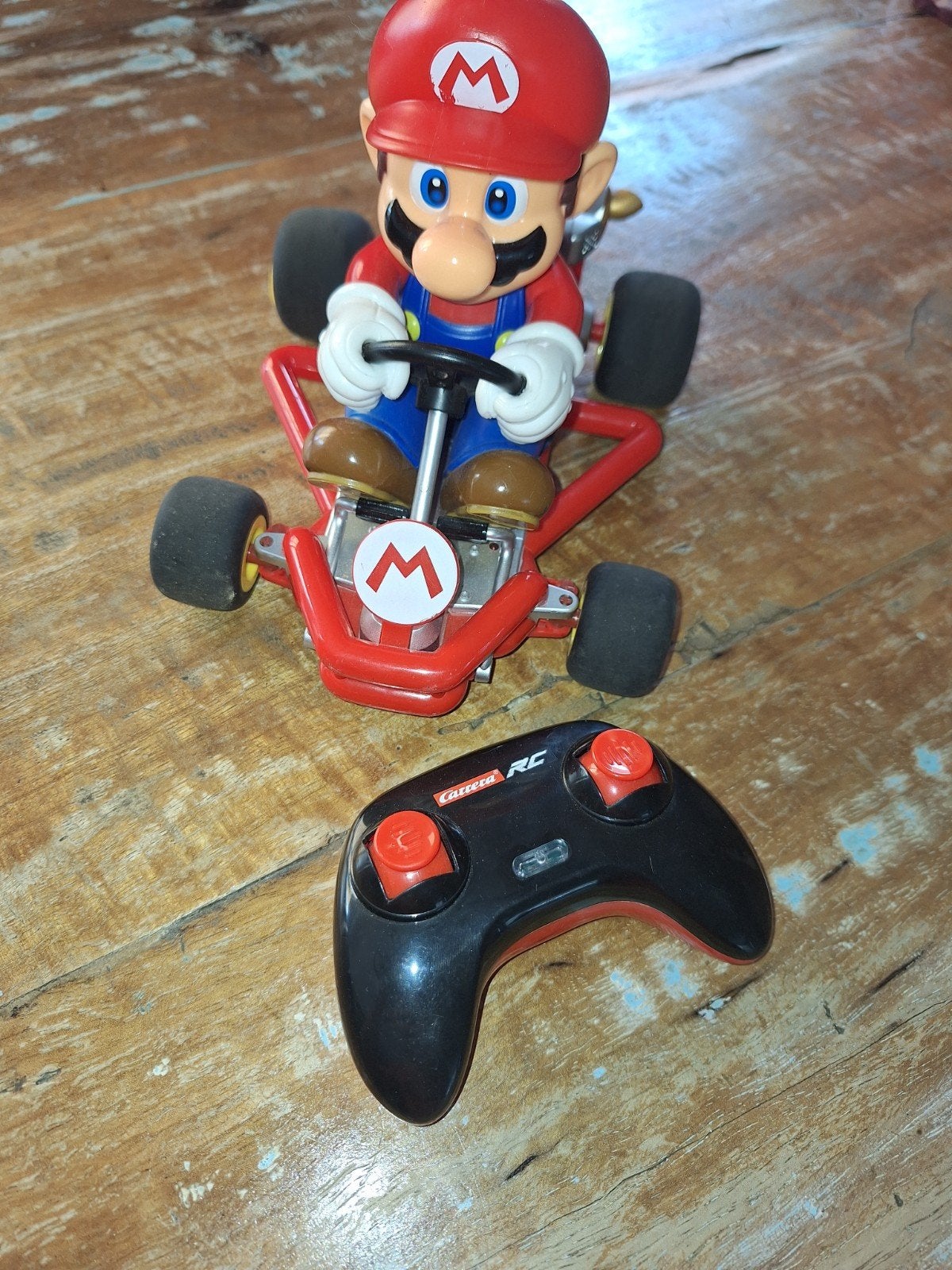 Carrera RC Mario Kart met afstandsbediening, Kinderen en Baby's, Speelgoed | Speelgoedvoertuigen, Ophalen, Gebruikt, Afstandsbediening