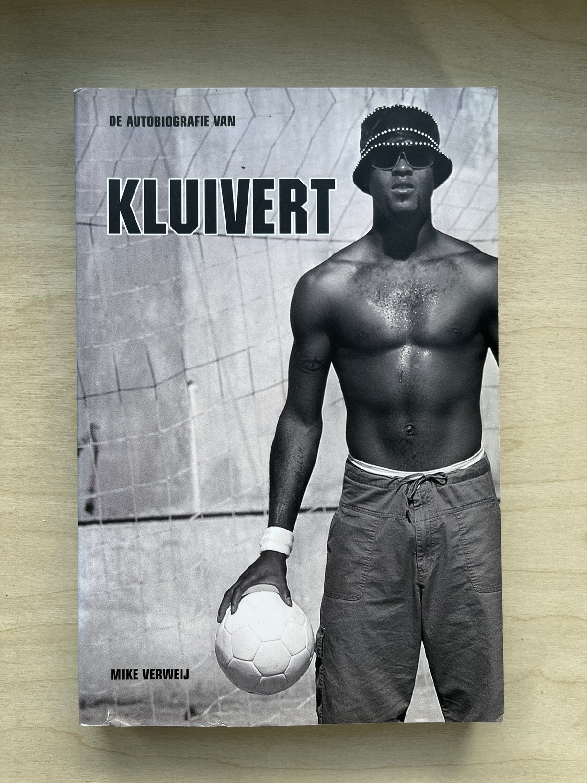 De Autobiografie van Kluivert - Mike Verweij, Ophalen of Verzenden, Gelezen, Sport