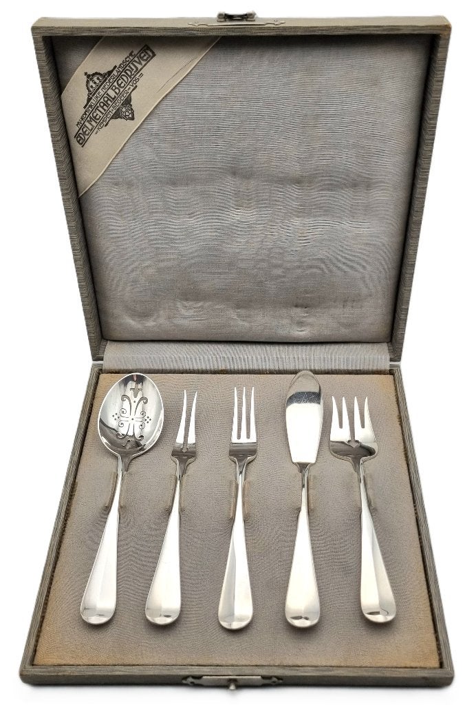 28. Zilveren hors-d'oeuvreset, 1925