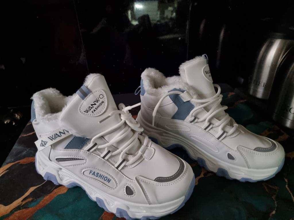 GLOEDNIEUWE MET BONT GEVOERDE HOOGE SCHOENEN VOOR DAMES OF H, Kleding | Heren, Schoenen, Ophalen of Verzenden, Nieuw, Zwart, Werkschoenen