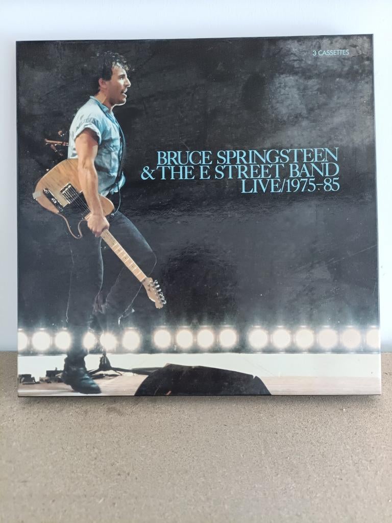 Bruce Springsteen Live/1975-85 - 3 Cassettes Boxset, Cd's en Dvd's, Cassettebandjes, Gebruikt, 2 t/m 25 bandjes, Ophalen of Verzenden