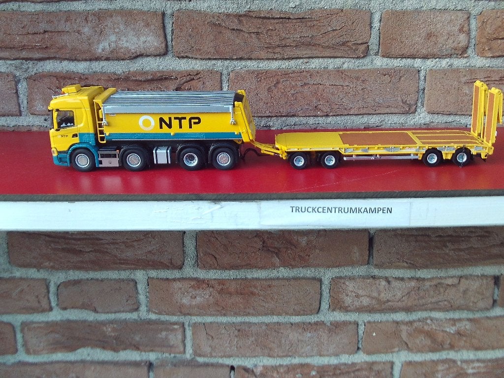 WSI  Scania  G  Normal  8 x 2  van   N.T.P.