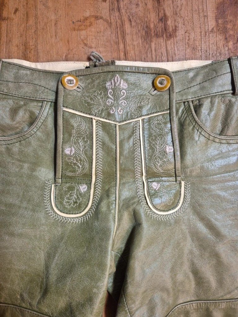 Mooie groene dames lederhosen, Kleding | Dames, Djt@dejuistetoon.eu, Ophalen of Verzenden, Mon Plaisir 19, Etten-Leur, Netherlands