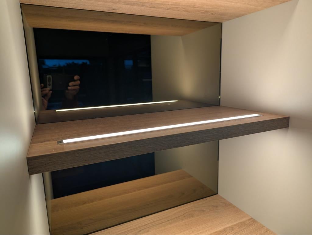 SieMatic wandplank Pecan Oak met geïntegreerde LED verlichti, Ophalen of Verzenden, Nieuw