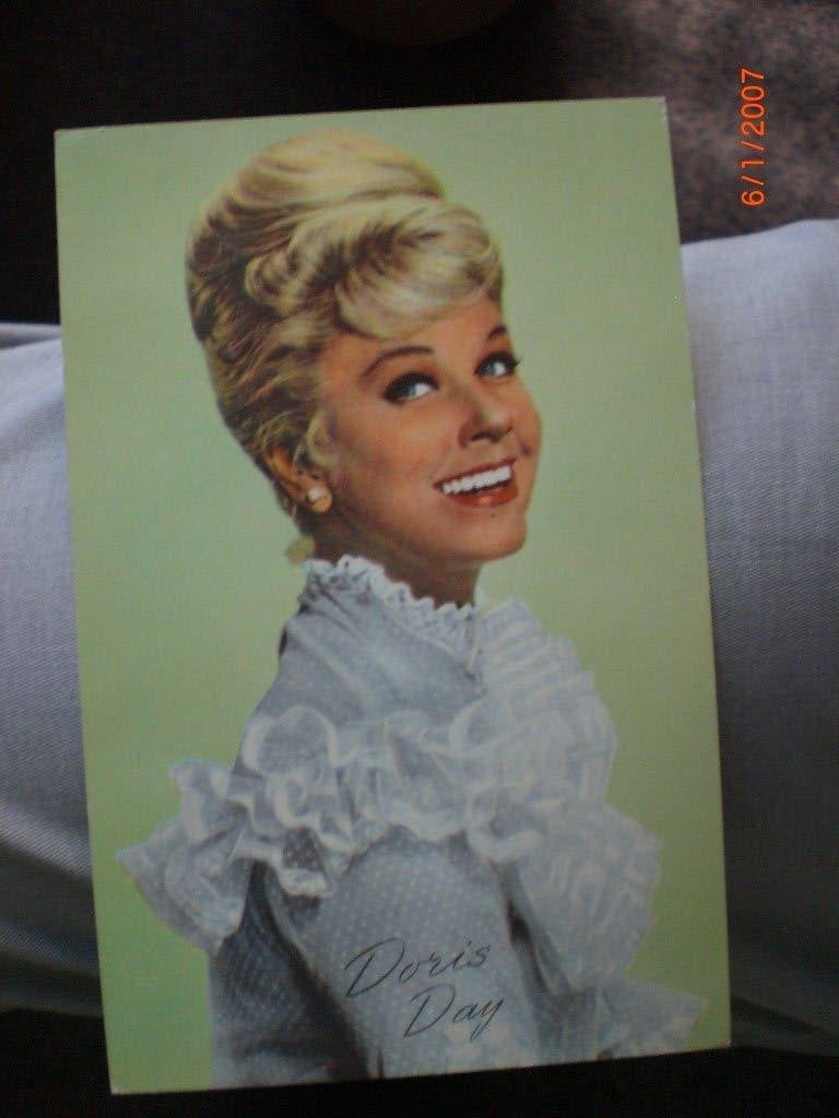 kaart Doris Day, Verzamelen, Ophalen of Verzenden, 1960 tot 1980, Ongelopen, Sterren en Beroemdheden