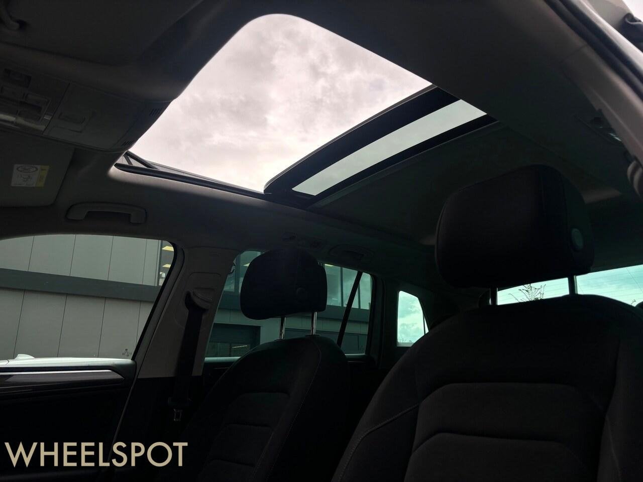 Volkswagen Tiguan 2.0 TSI 4Motion R-Line|Pano|360|ACC|NAP, Auto's, Automaat, Gebruikt, Euro 6, 4 cilinders
