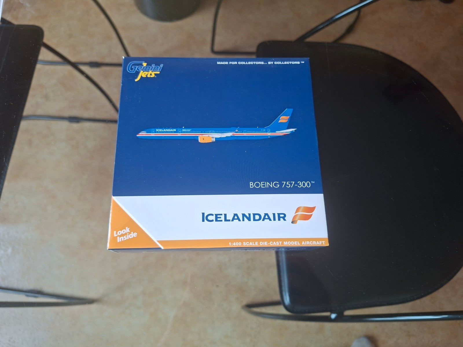 Geminijets 1/400 Boeing 757-300 Icelandair TF-ISX, Ophalen of Verzenden, Zo goed als nieuw, Schaalmodel
