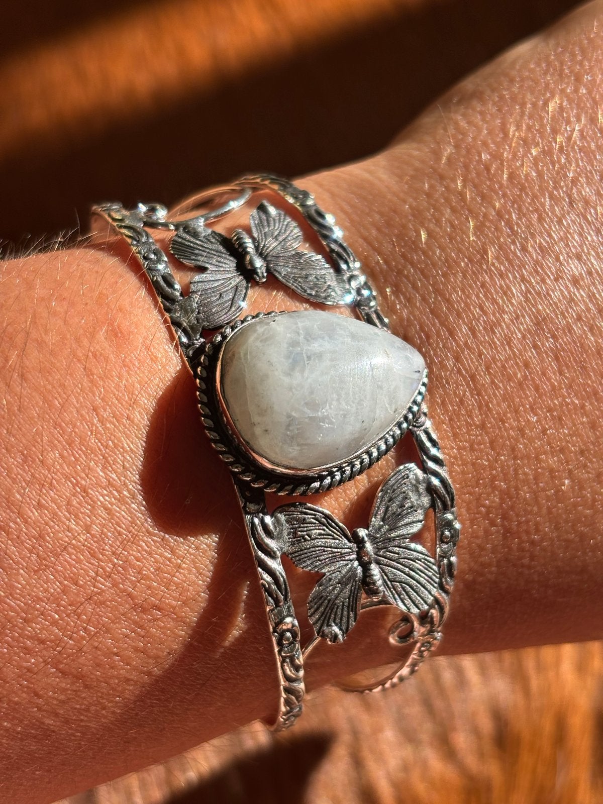 Maansteen Edelsteen Armband - Handgemaakt met Vlinders, Wit, Nieuw, Ophalen of Verzenden, Met edelsteen