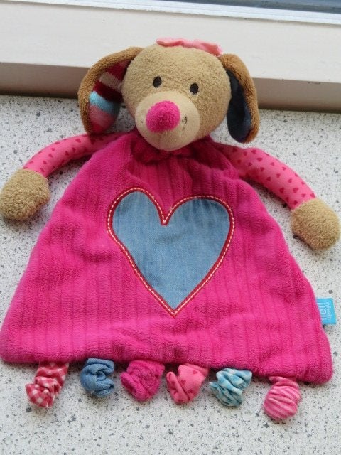 Knuffeldoek hond Daisy merk Lief Lifestyle roze + blauw hart, Zo goed als nieuw, Met label, Roze, Hond