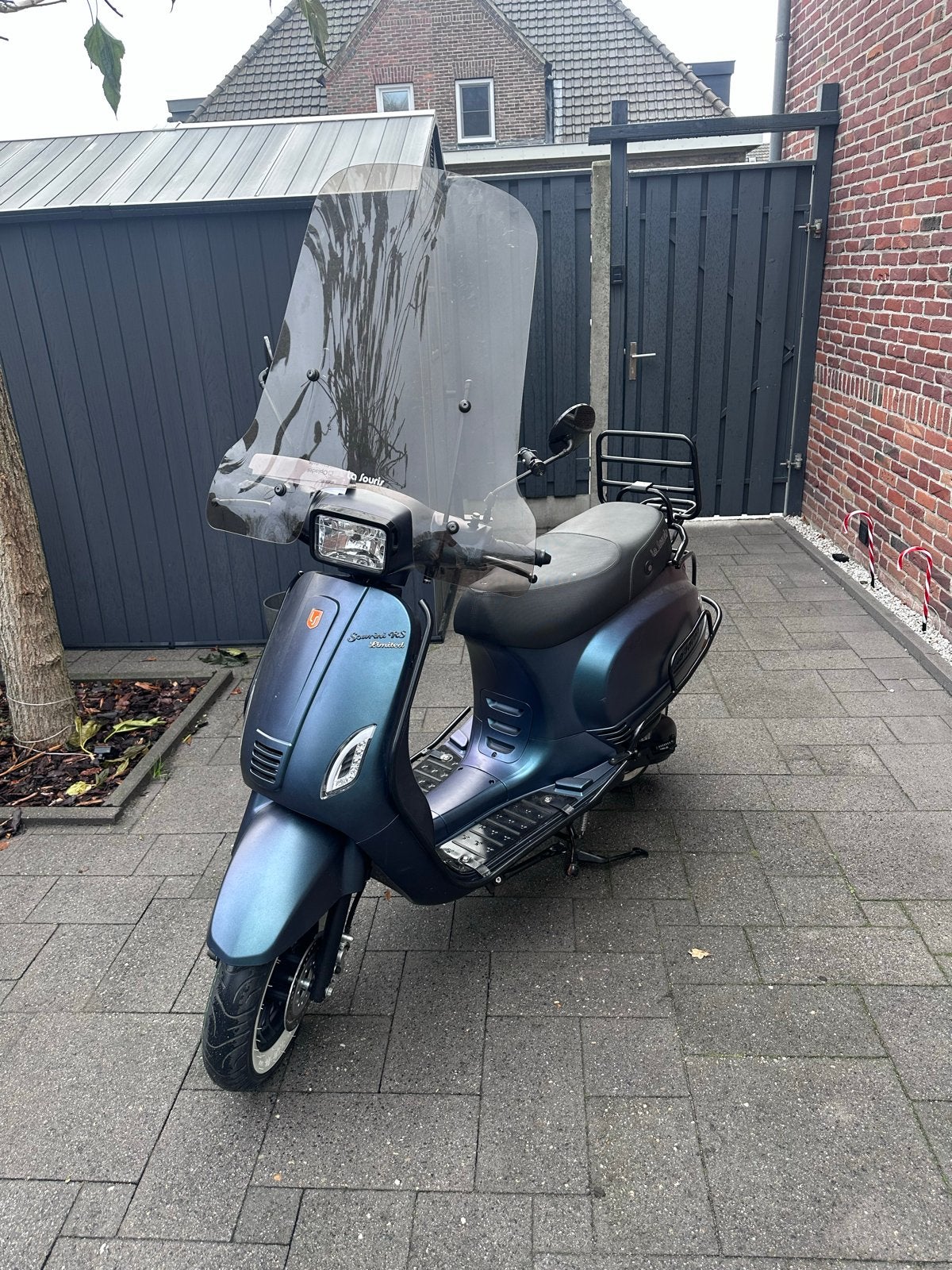 La Souris Sourini Limited scooter,Geel Kenteken, 854 Km, Overige typen, Zo goed als nieuw, Ophalen, Overige merken