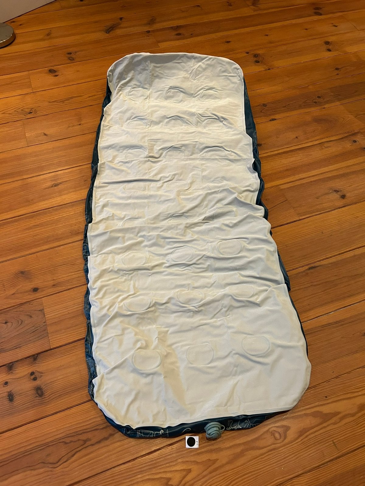 Air matress (Quechua Air Basic 70), Ophalen, Zo goed als nieuw