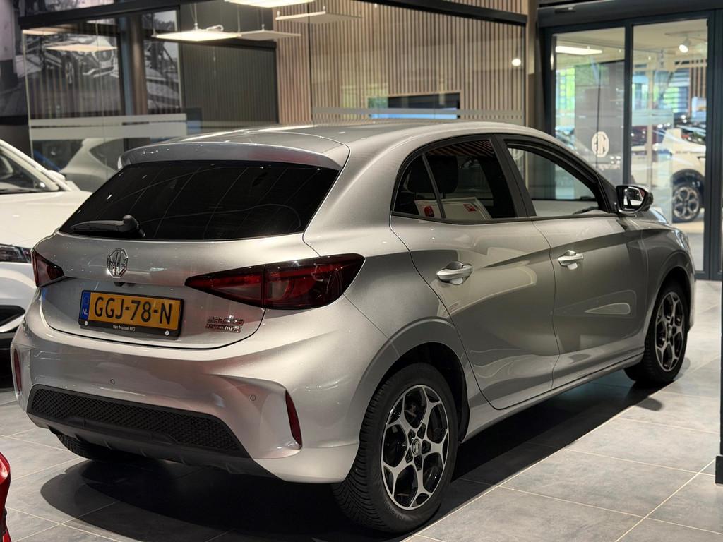 MG 3 1.5 Hybrid+ Luxury, Auto's, MG, 12 maanden, 194 pk, 4 cilinders, 1283 kg