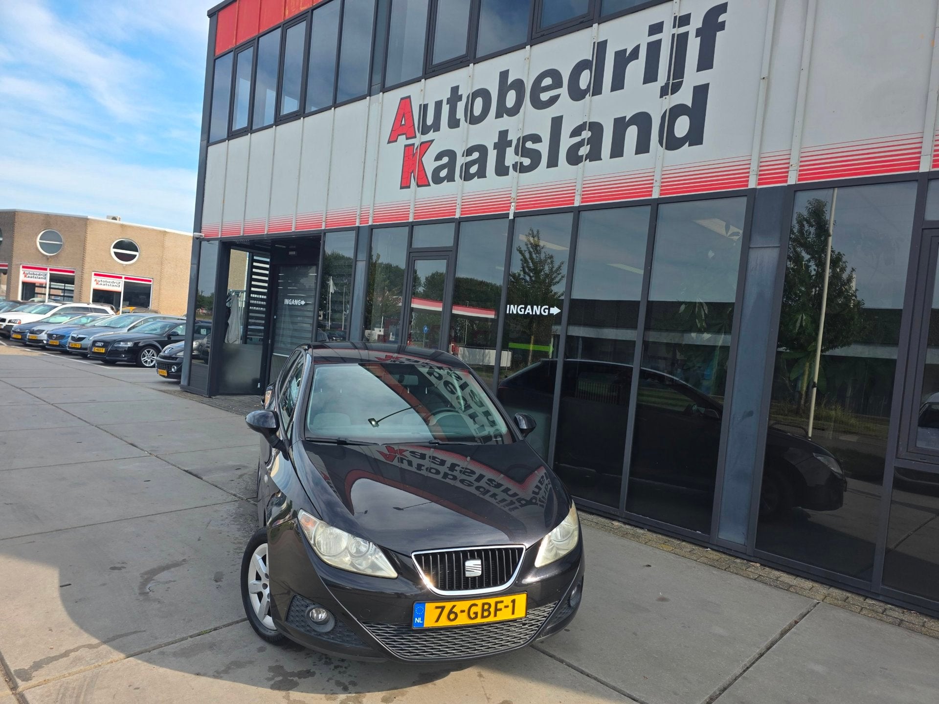 Seat Ibiza 1.4 Stylance - Clima - Cruise -, Voorwielaandrijving, Zwart, 4 cilinders, Parkeersensor
