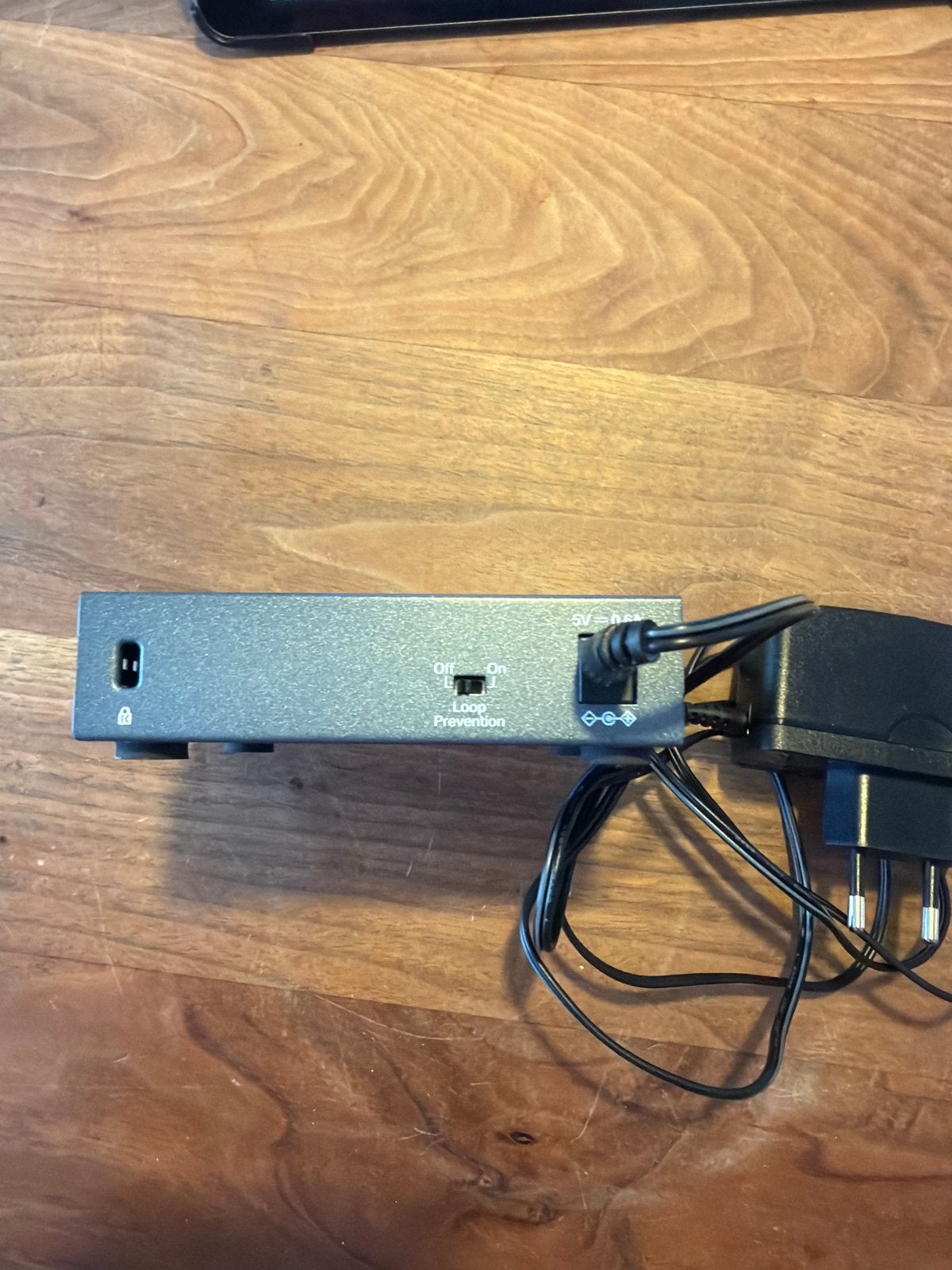 TP-Link TL-SG105 5-Poorts Gigabit Desktop Switch, Ophalen of Verzenden, Zo goed als nieuw