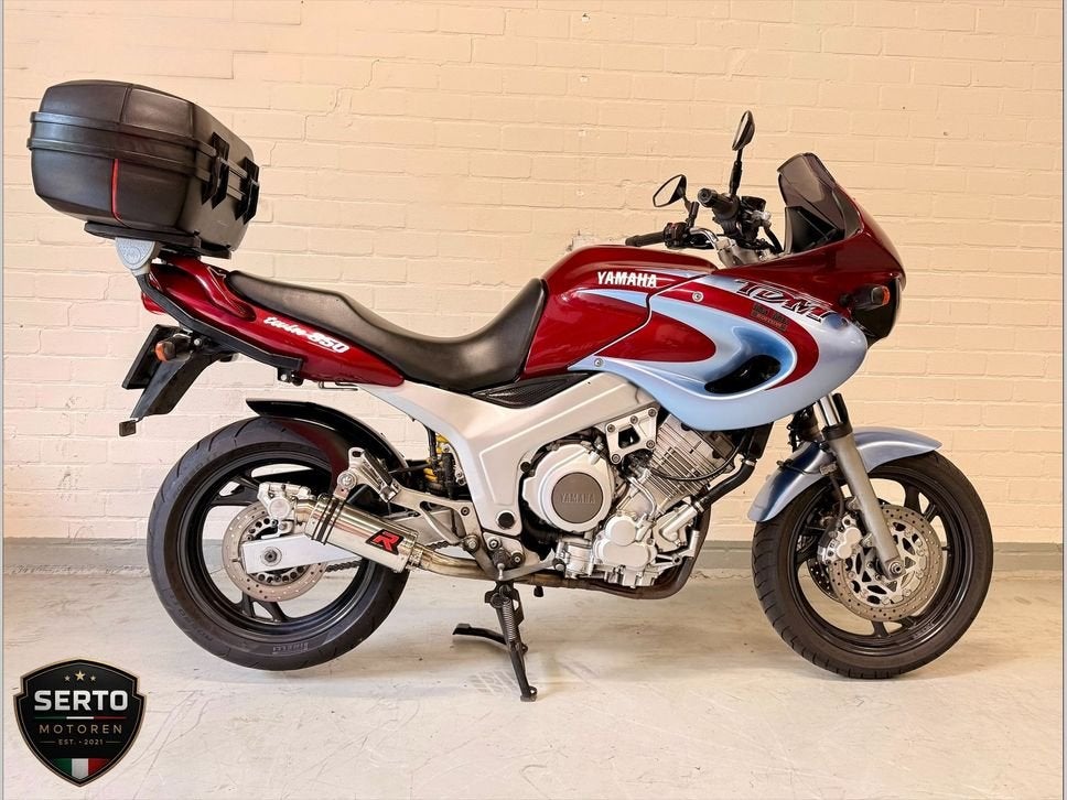 YAMAHA TDM 850 (bj 2001), 2 cilinders, 849 cc, Motorrijbewijs A, Bedrijf