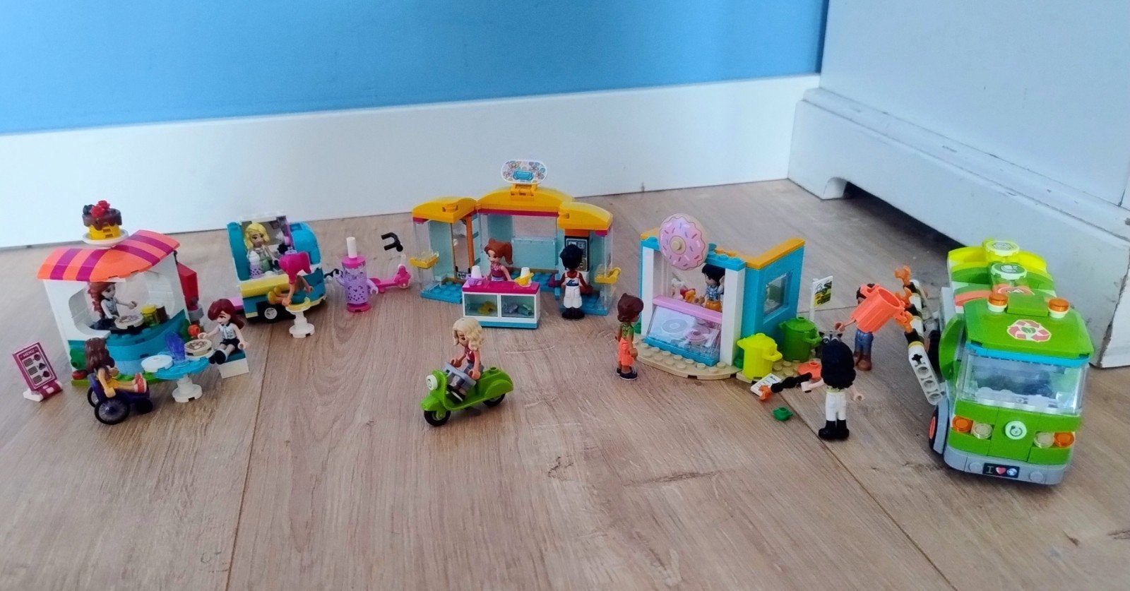 Lego Friends winkeltjes en voertuigen, Ophalen of Verzenden, Gebruikt