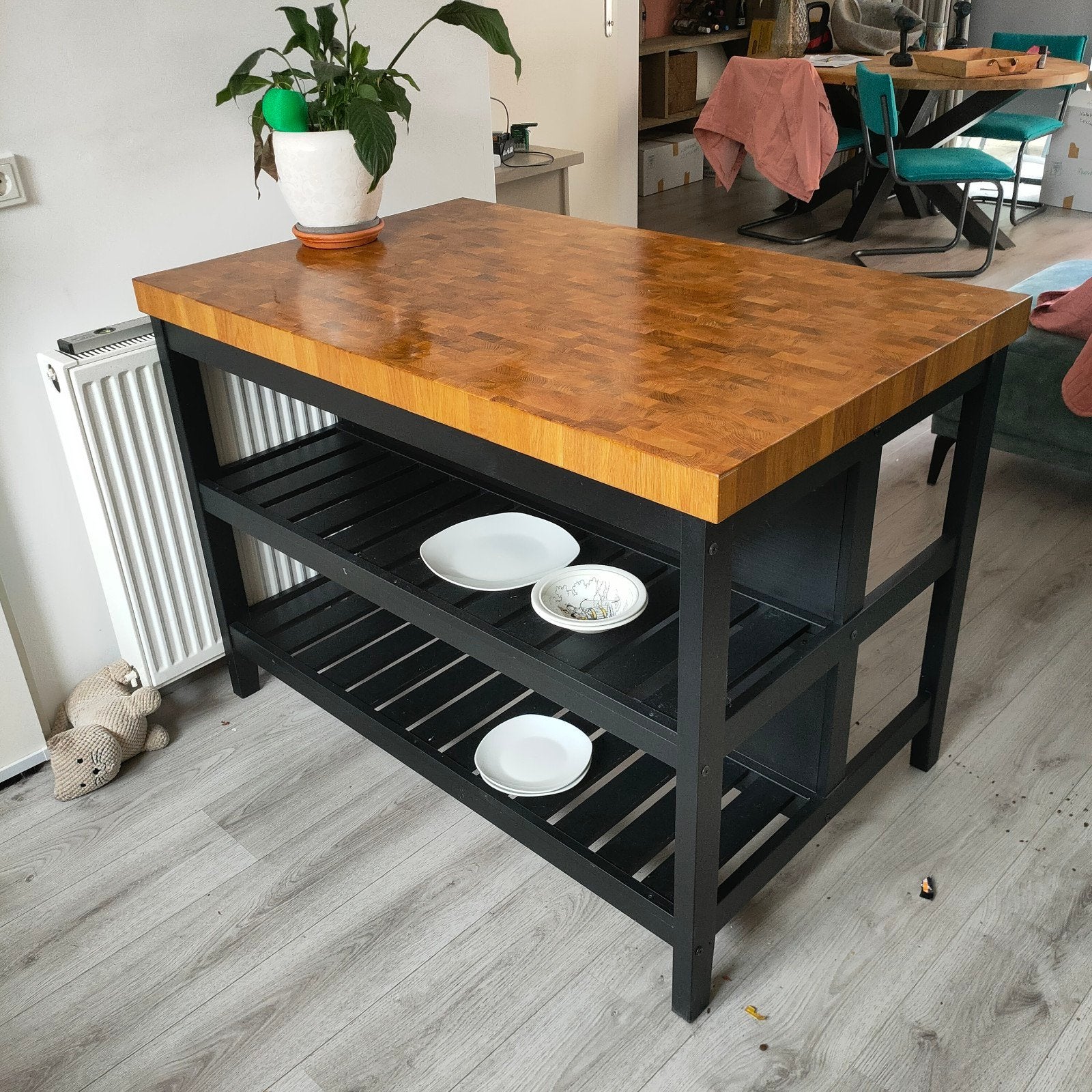 Ikea Vadholma keukeneiland zwart bruin, Huis en Inrichting, Ophalen, Gebruikt, 100 tot 150 cm, Zwart