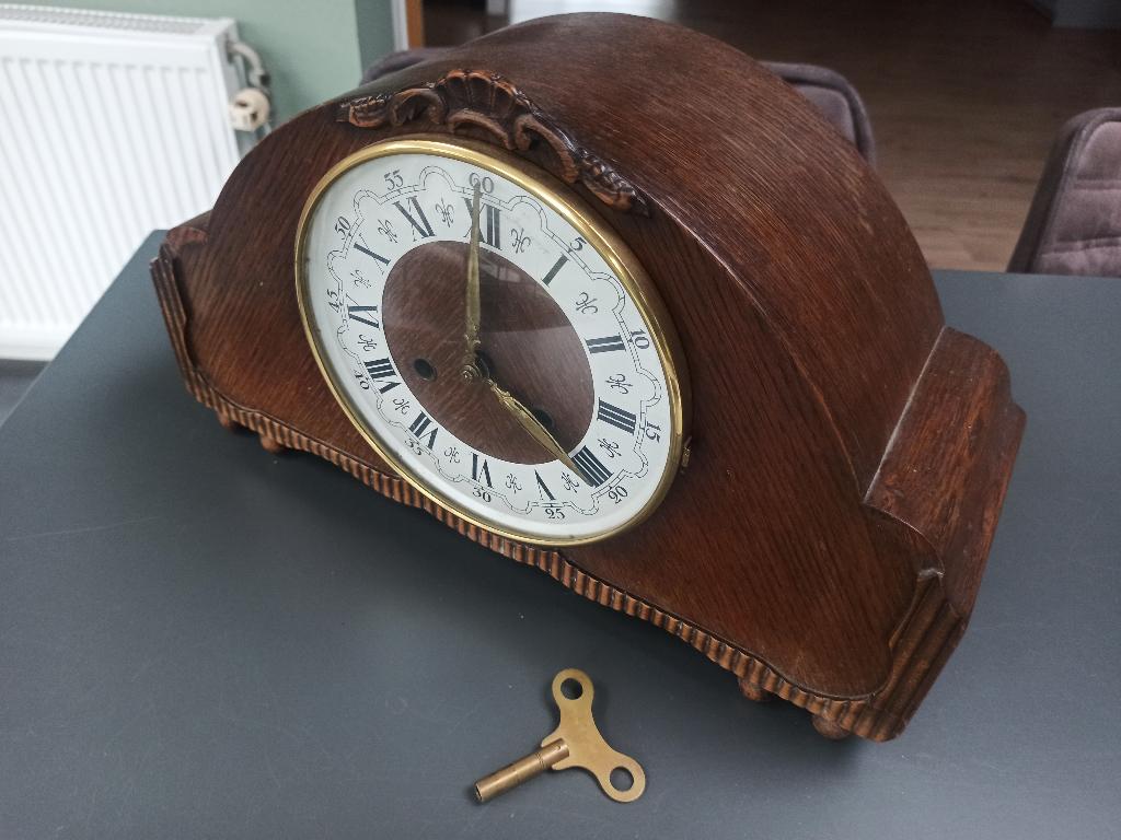 Mooie pendule, Ophalen