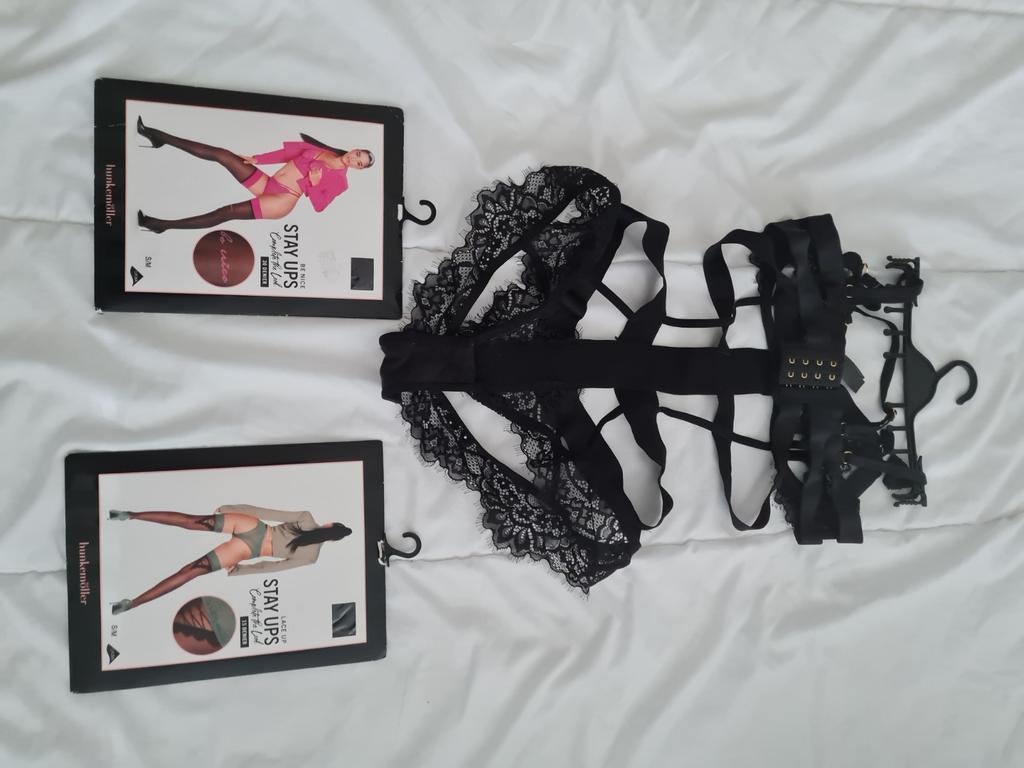 Sexy body met kant van het merk hunkemöller nieuw maat s/m, Verzenden, Zwart, Body of Korset