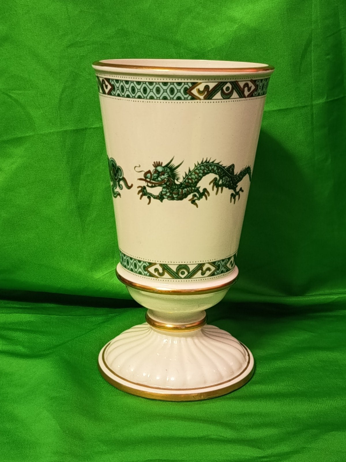 Antieke Fieldings Staffordshire vaas met drakenmotief, Antiek en Kunst, Ophalen of Verzenden