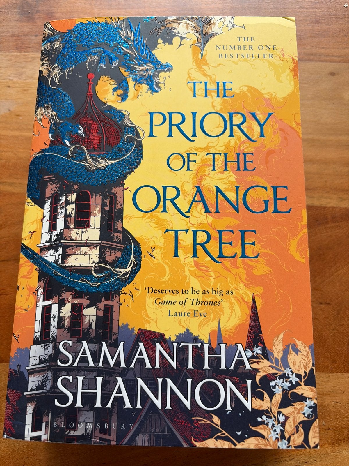 The Priory of the Orange Tree - Samantha Shannon (Paperback), Boeken, Ophalen of Verzenden, Zo goed als nieuw
