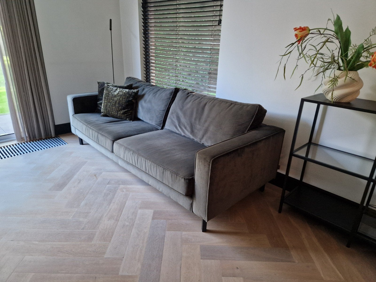 Comfortabele driepersoonsbank in groen velours, Huis en Inrichting, Ophalen, Driepersoons, 75 tot 100 cm, Zo goed als nieuw
