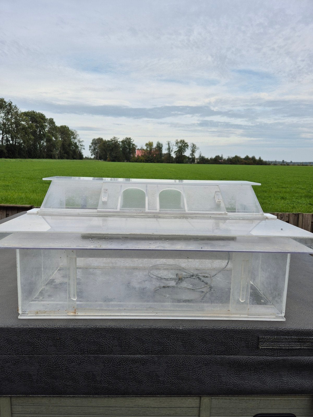 postduiven - plastic -spoetnikken, Ophalen, Zo goed als nieuw