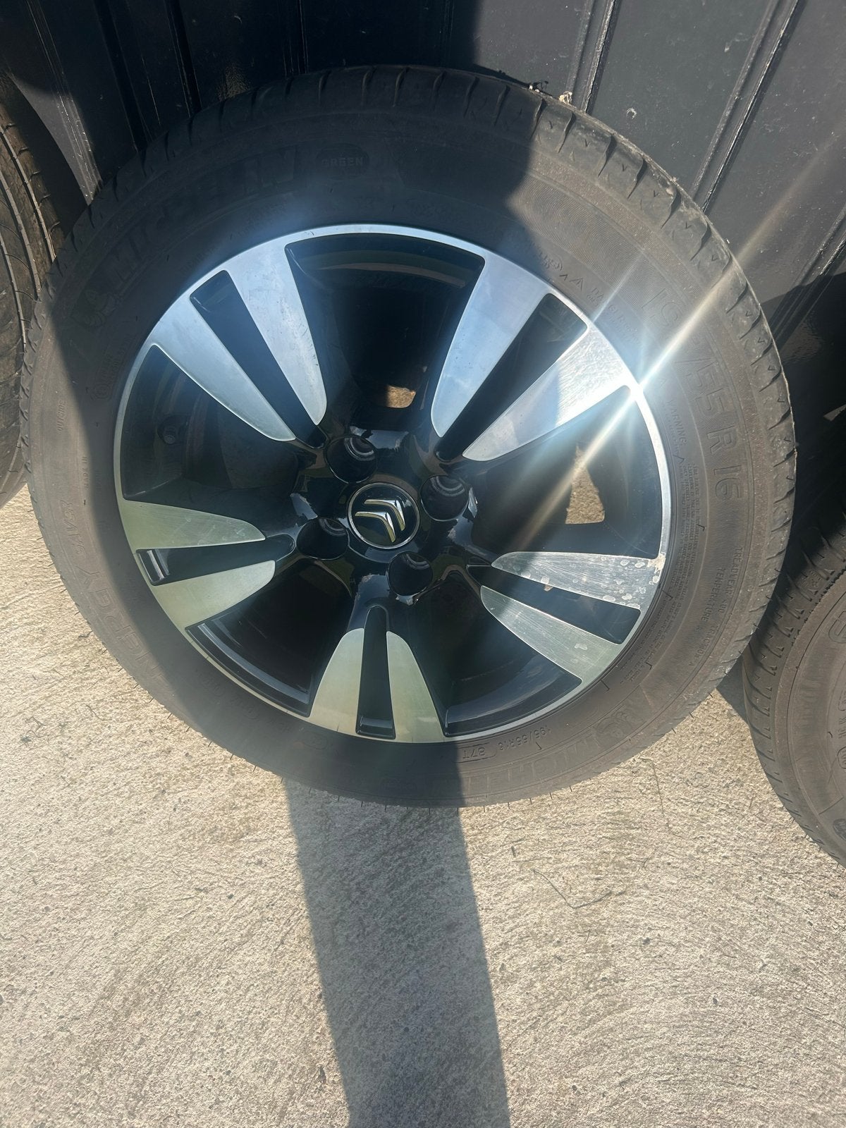 4 banden met velgen voor Citroën C3 - 195/55 R16 Michelin, Auto-onderdelen, Banden en Velgen, Banden en Velgen, Zomerbanden, 16 inch