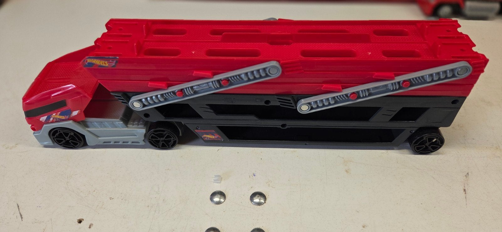 Hot Wheels Cars Mack Truck Transporter Bliksem McQueen, Kinderen en Baby's, Ophalen, Gebruikt
