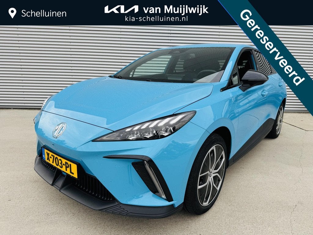 MG MG4 Electric Luxury 64 kWh Trekhaak | 360 Camera | circa, Auto's, MG, Automaat, Achterwielaandrijving, Gebruikt, Leder en Stof