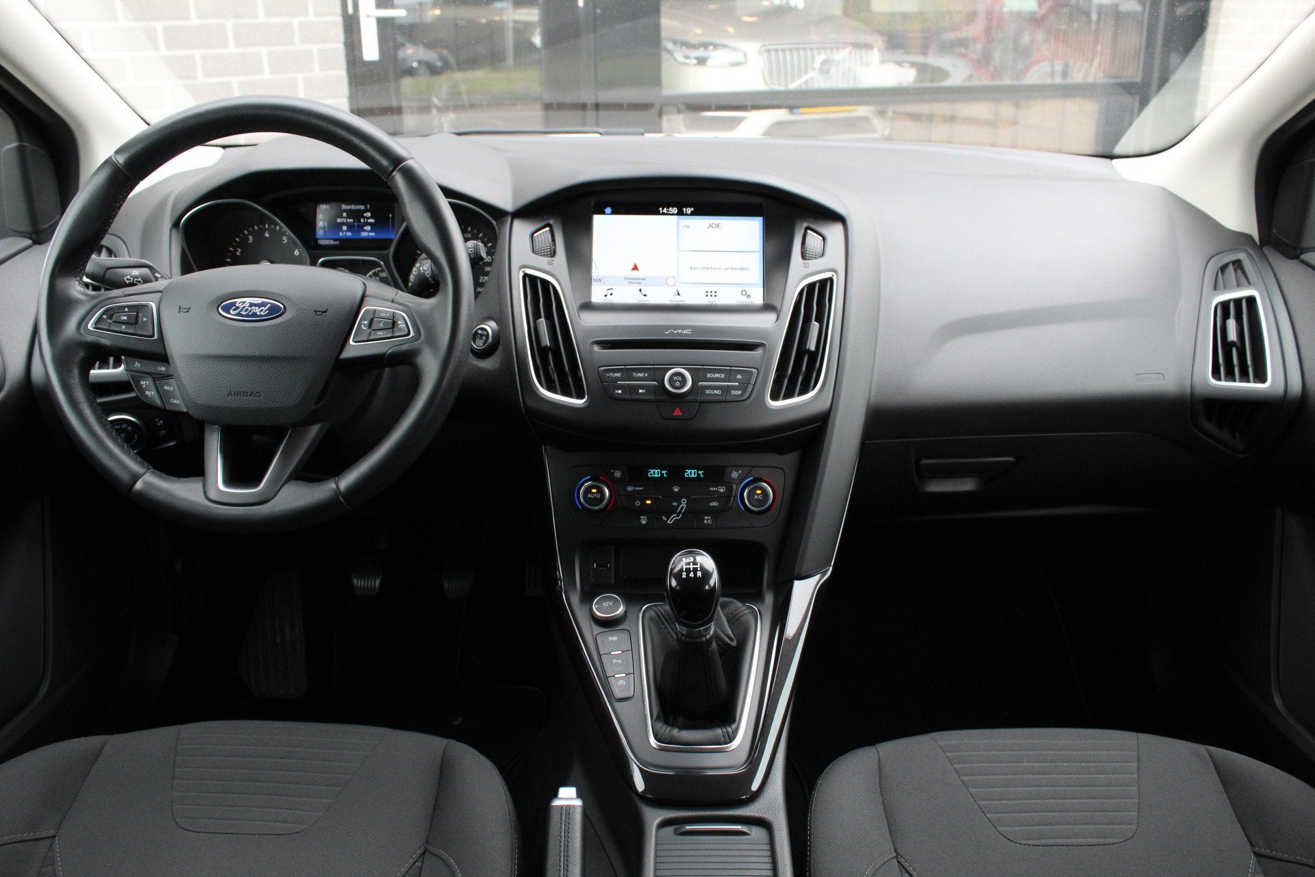 Ford Focus 1.0 Titanium / Carplay / Climate / N.A.P., Gebruikt, Met garantie (alle), 635 kg, Wit