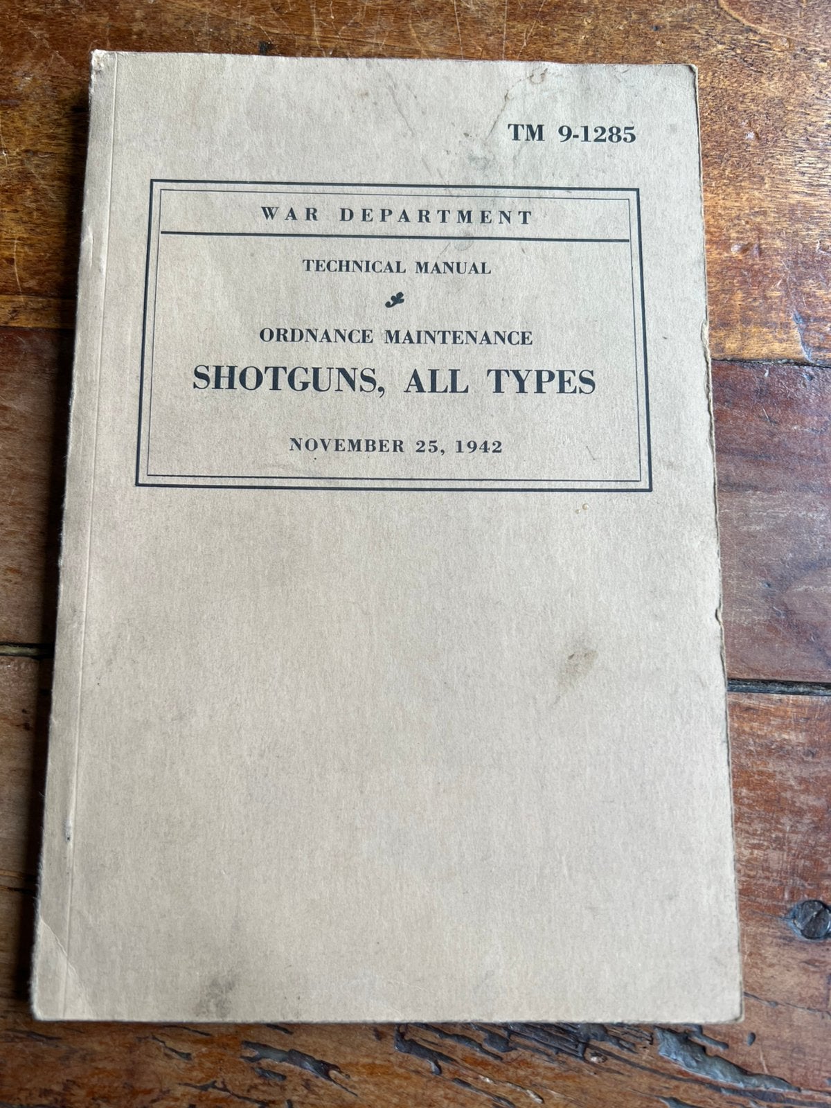 WO2 Amerikaans voorschrift shotguns USMC 1942 wapens, Verzamelen, Amerika, Verzenden, Boek of Tijdschrift
