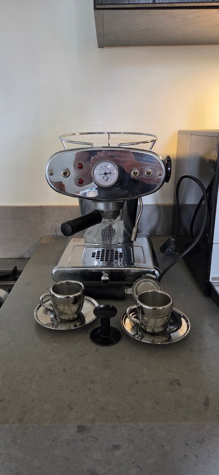Illy francis francis X1 Espresso Machine, Espresso apparaat, Gemalen koffie, Ophalen of Verzenden, Zo goed als nieuw