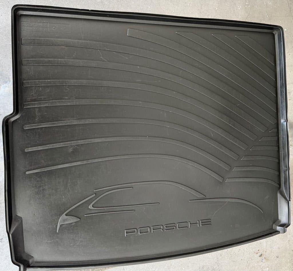 PORSCHE CAYENNE Z.G.A.N.ORGINELE RUBBER MATTENSET, Ophalen, Gebruikt, Porsche