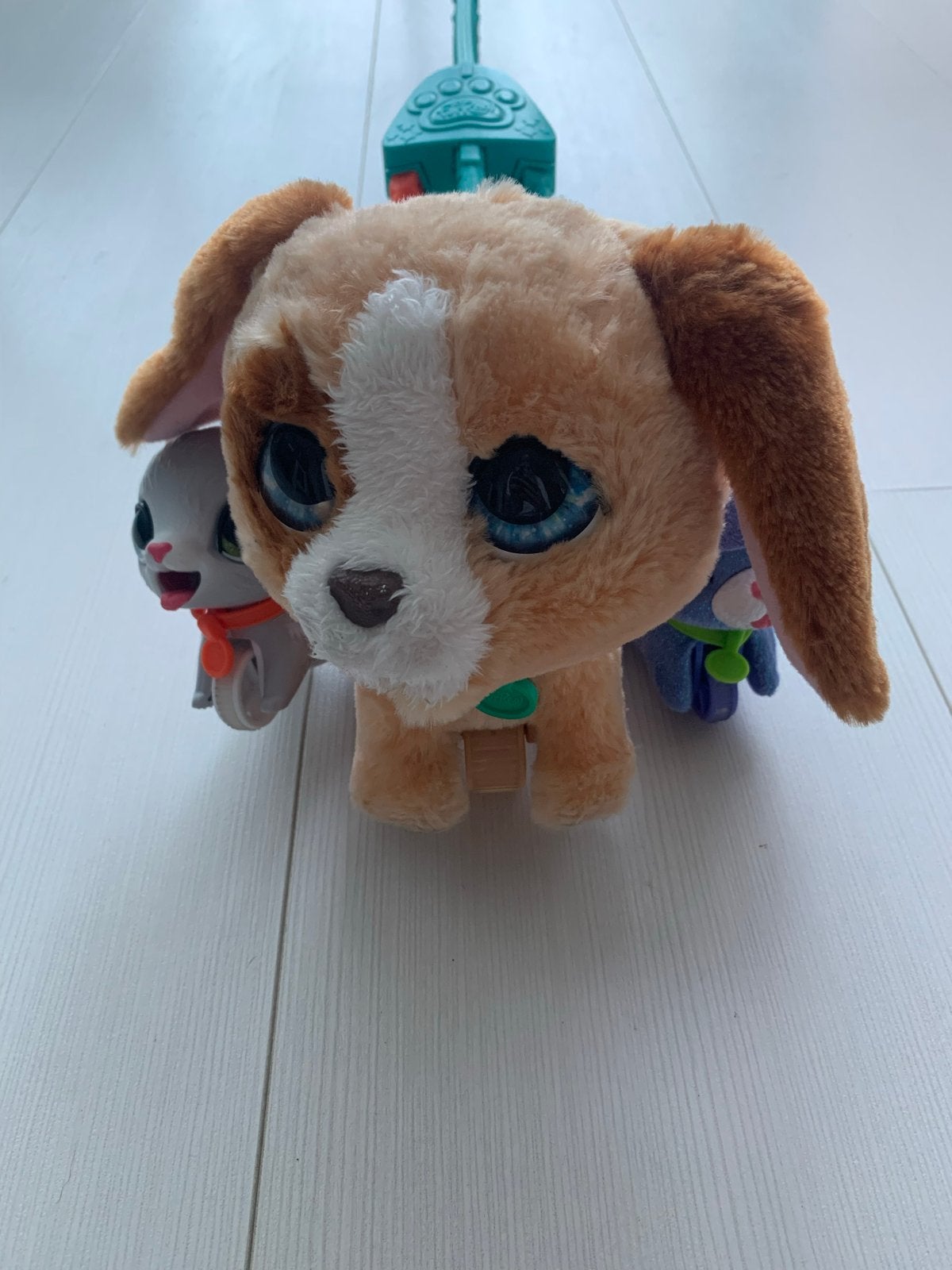 FurReal Friends Poopalots Big Wags hond met 2 Kleine Dieren, Overige merken, Zo goed als nieuw, Middelgroot (20 tot 80 cm), Interactief