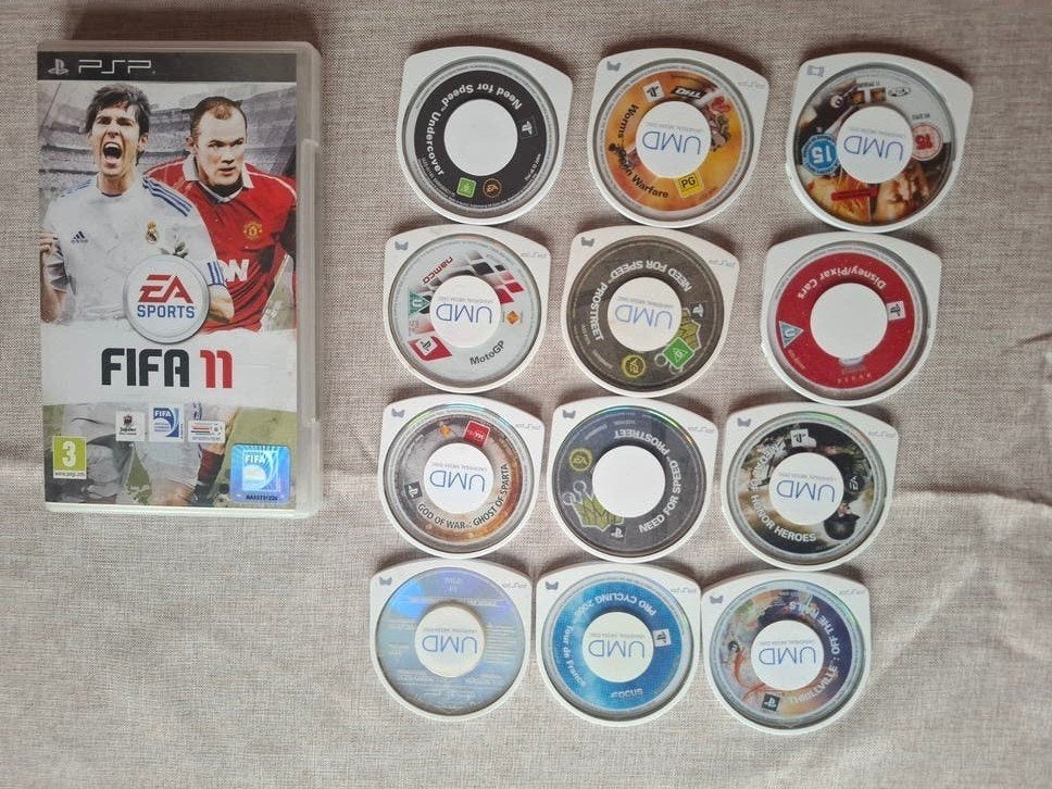 Partij PSP Games en Film - 12 Games + 1 Film, Spelcomputers en Games, Games | Sony PlayStation Portable, Gebruikt, Verzenden, Overige genres