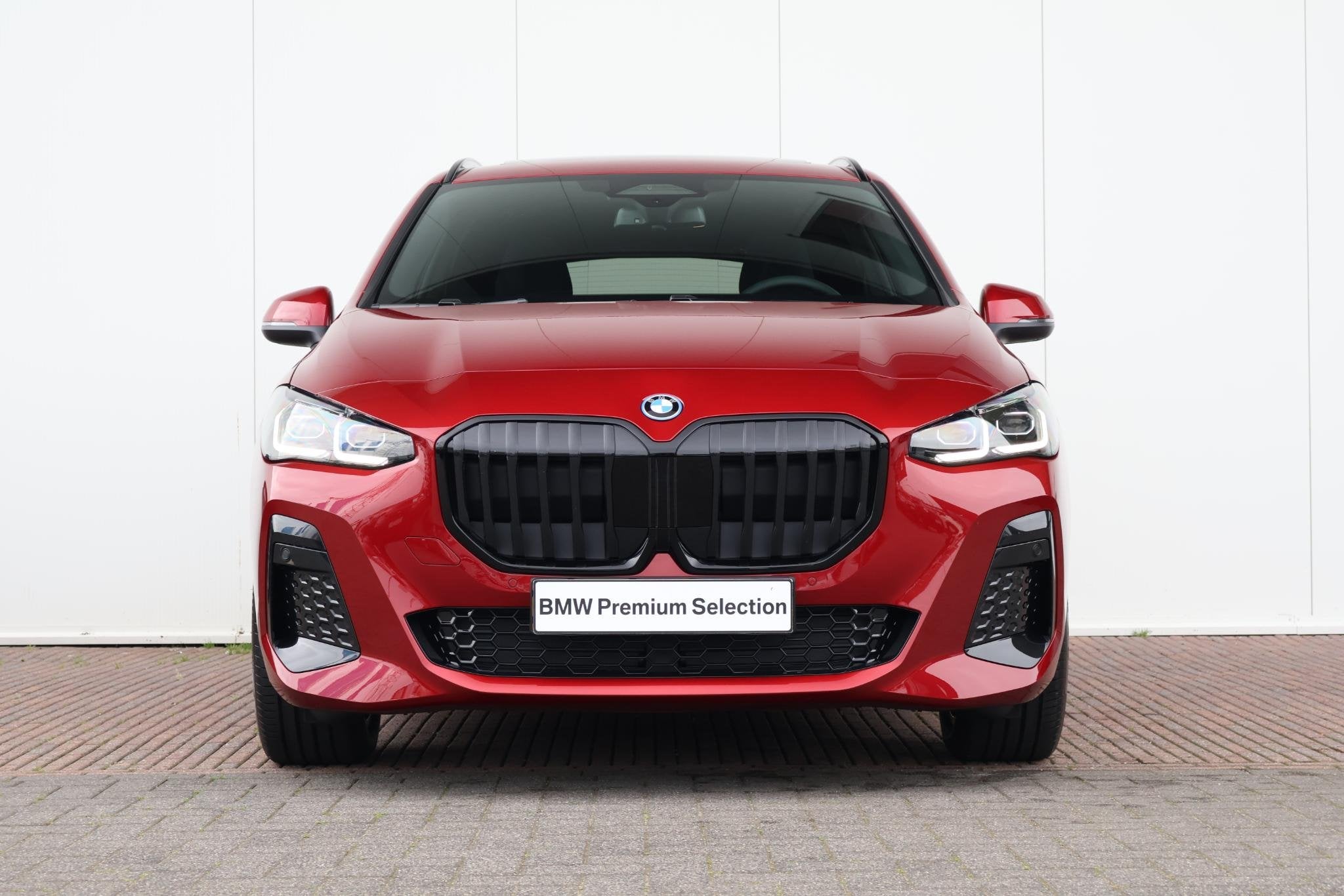 BMW 2-serie Active Tourer 225e xDrive | SoH 100% | M Sportpa, 150 min, Bedrijf, Vierwielaandrijving, Hybride Elektrisch/Benzine