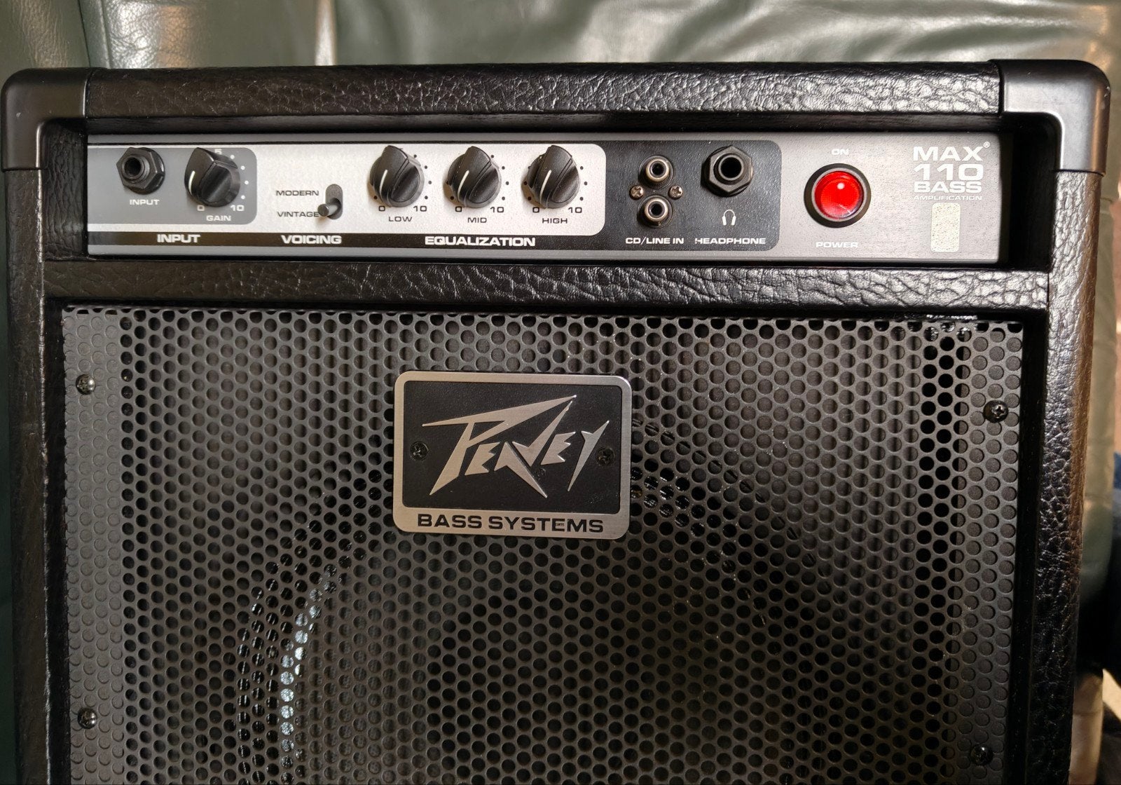 PEAVEY BASS SYSTEMS MAX 110 - KLEINE HUISKAMER VERSTERKER, Ophalen of Verzenden, Zo goed als nieuw, Basgitaar, 50 tot 100 watt