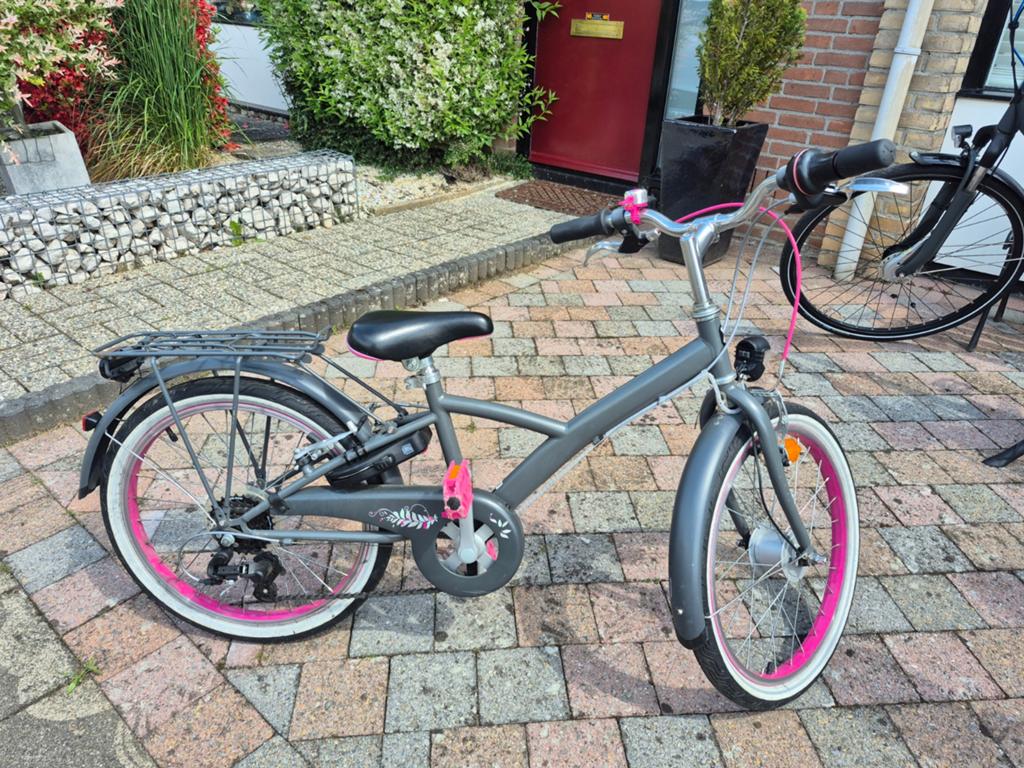 BTWIN meisjesfiets 20 inch, 6 versnellingen, z.g.a.n., Fietsen en Brommers, Fietsen | Meisjes, Ophalen, Velgrem, Versnellingen