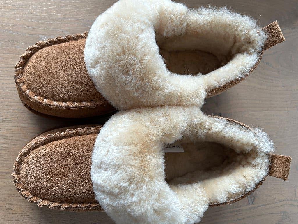 Pantoffels Warmbat, Kleding | Dames, Schoenen, Bruin, Ophalen of Verzenden, Zo goed als nieuw, Pantoffels of Sloffen