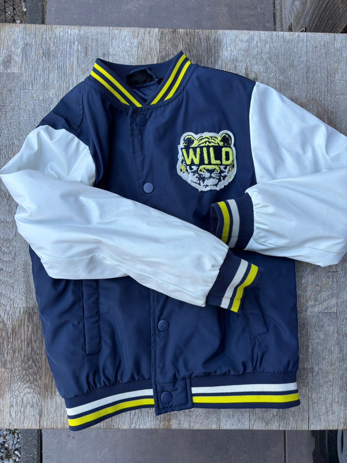 Stoere jongens baseball jack maat 128, Ophalen of Verzenden, Zo goed als nieuw, Jongen, Jas