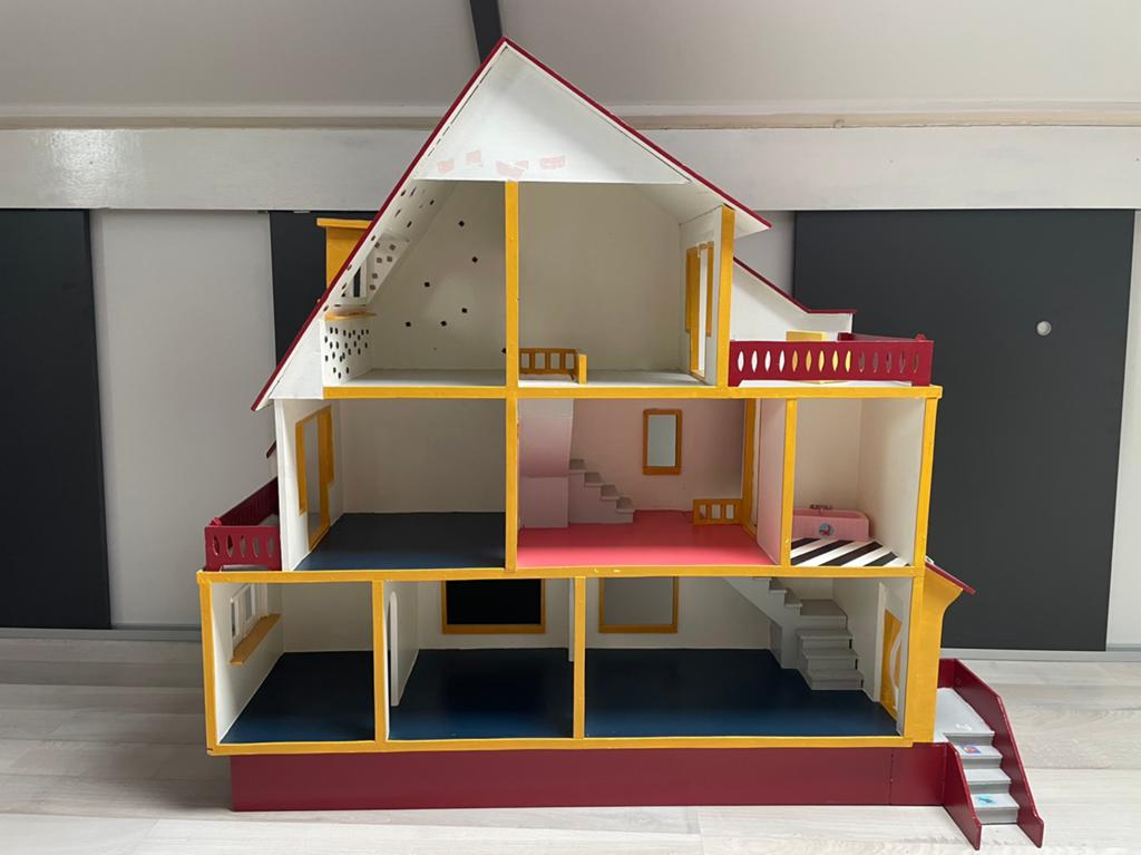 Groot poppenhuis, Ophalen, Gebruikt, Poppenhuis
