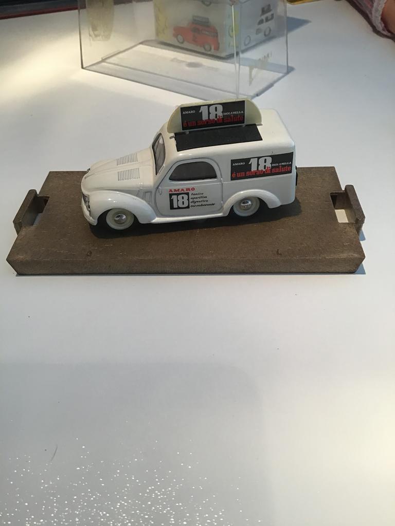 Brumm Models nr. 57: Fiat 500 commerciale., Ophalen of Verzenden, Zo goed als nieuw, Auto, Overige merken
