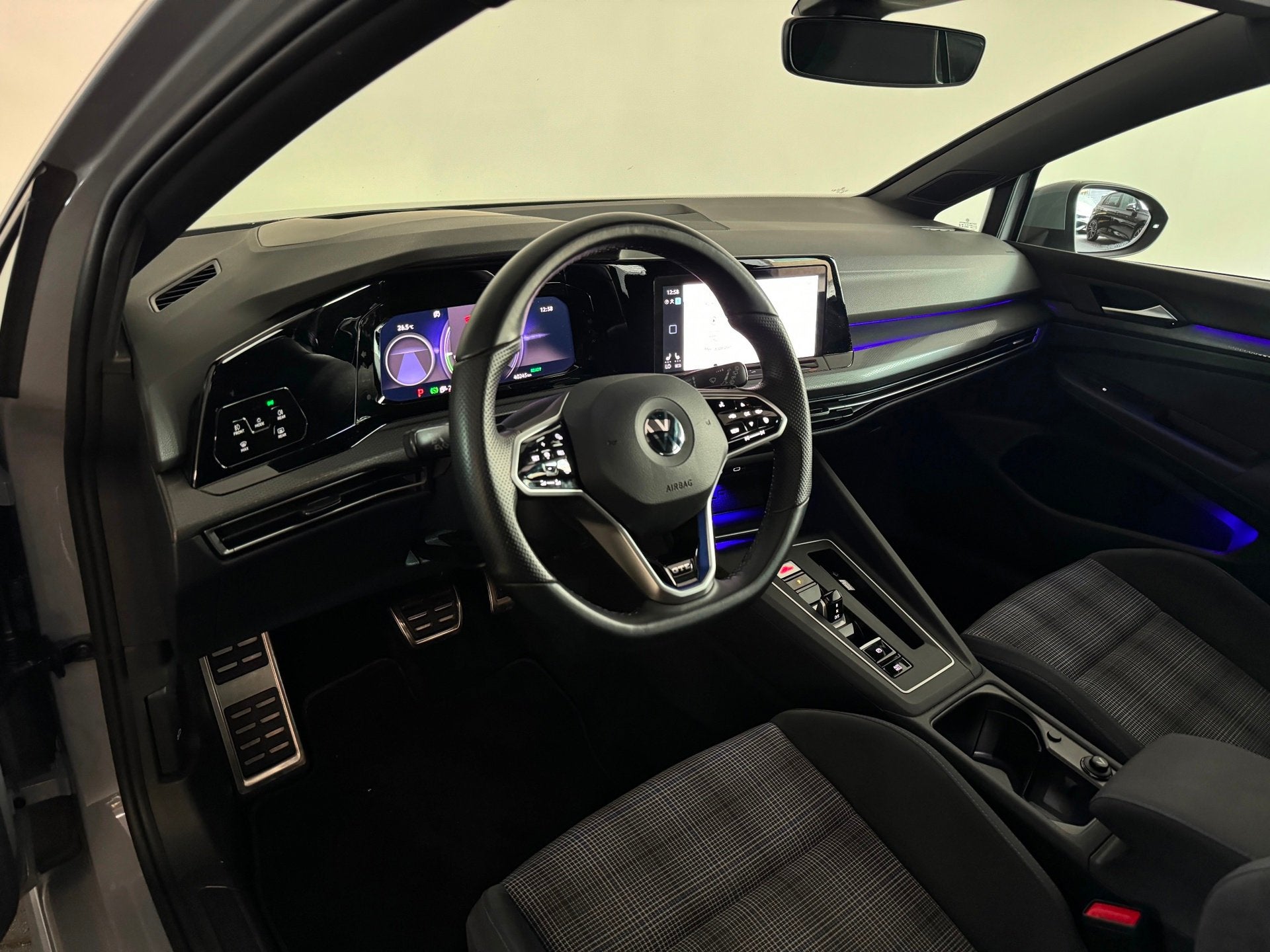Volkswagen Golf 1.4 eHybrid GTE Pano|HuD|Acc|Camera|Sfeer|La, Gebruikt, Euro 6, 4 cilinders, Alcantara