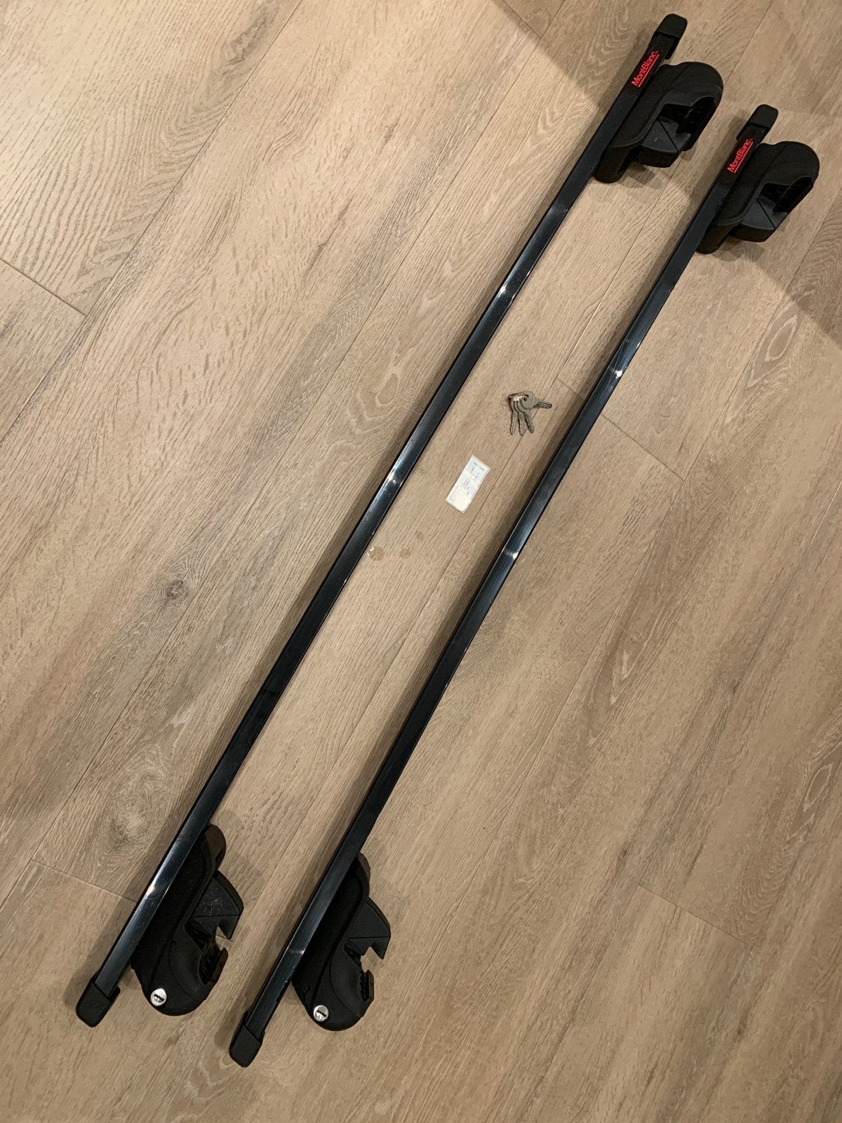Mont Blanc Dakdragers MB Roofbar AMC kit, Ophalen, Gebruikt