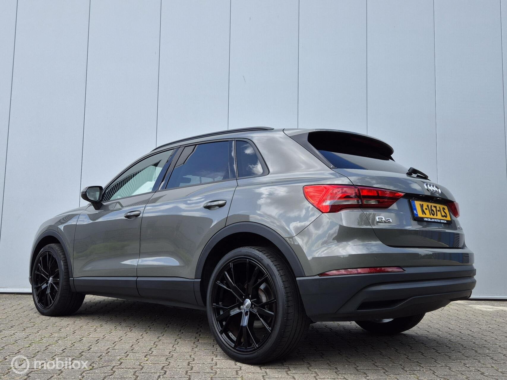 AUDI Q3 35 TFSI S EDITION/LED/CAMERA/ELEK-KOFFER/20''LMV/STO, Voorwielaandrijving, 15 km/l, Euro 6, 4 cilinders