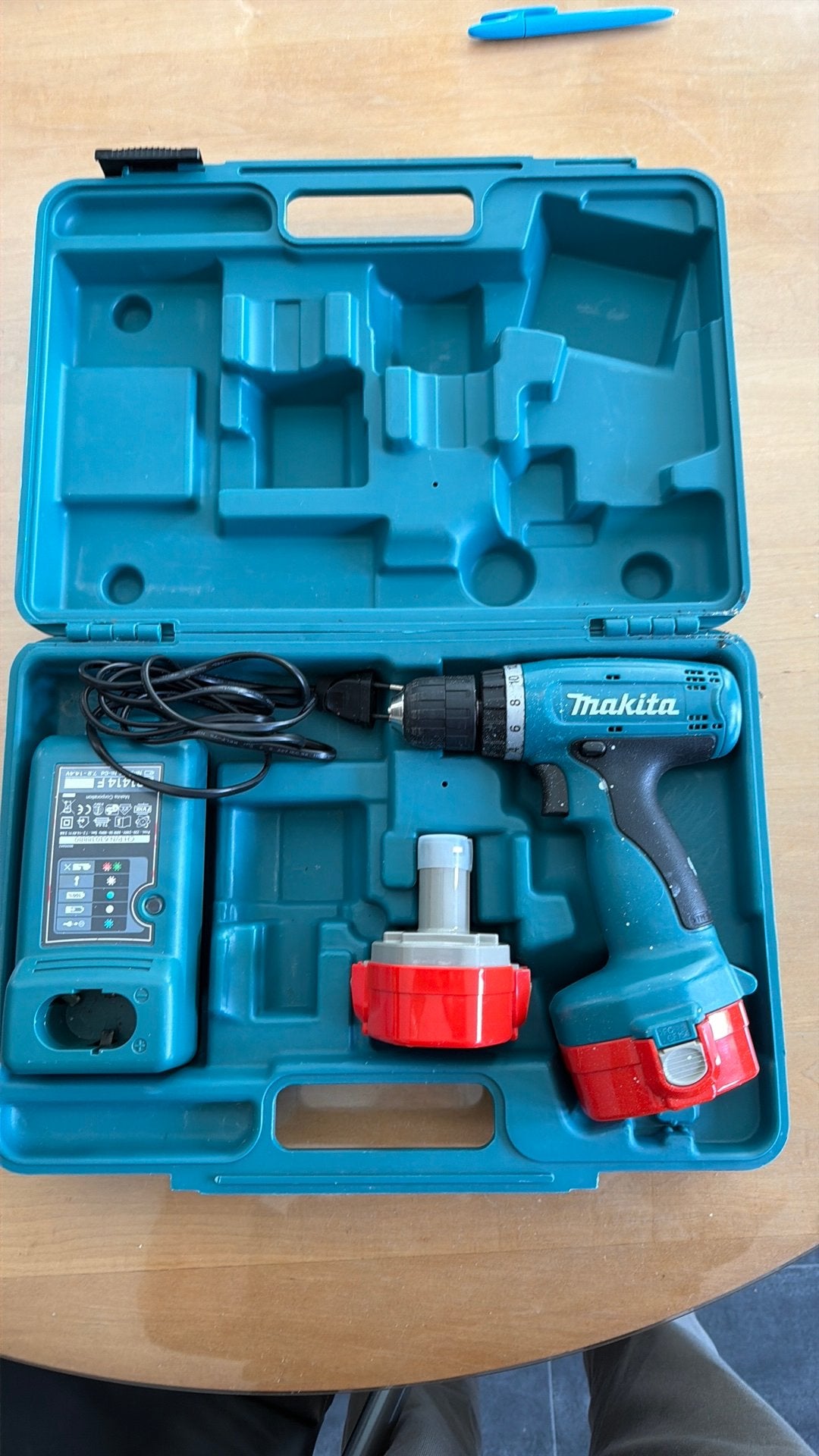 Makita schroef- boormachine, Ophalen of Verzenden, Gebruikt, Boor- en Schroefmachine, Variabele snelheid