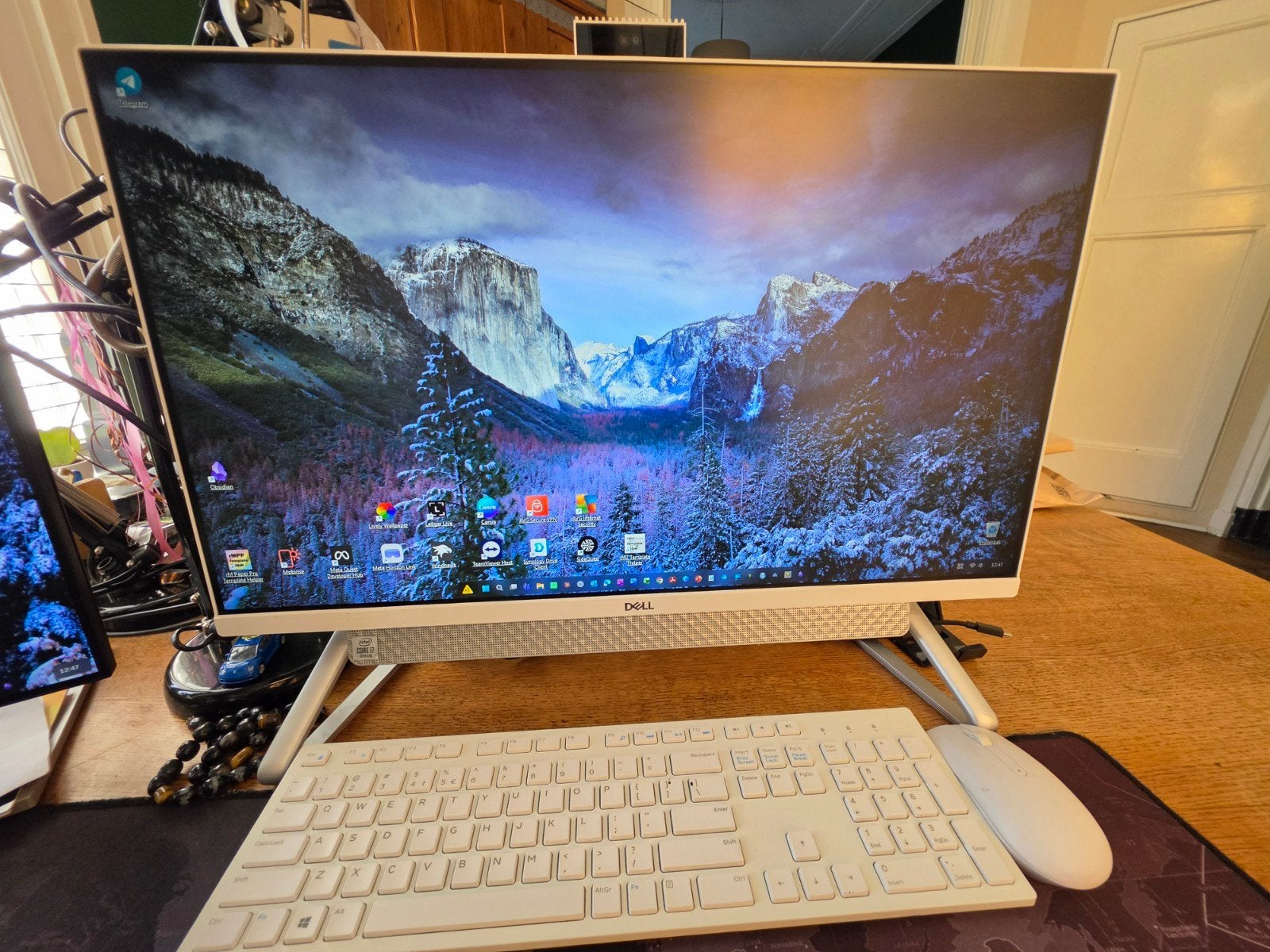 Dell Inspiron 7790 All-in-One PC - i7, 8GB RAM, 1.38TB, Met monitor, Gebruikt, HDD, 2 tot 3 Ghz