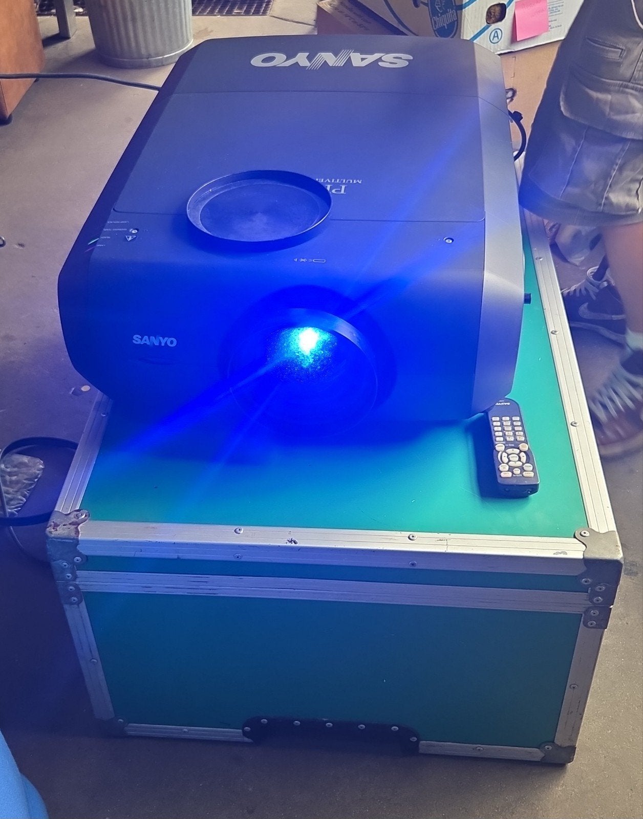 professionele Sanyo PLC-XF47 3LCD-projector 15000 ANSI lumen, Ophalen, Gebruikt, X, Overige resoluties